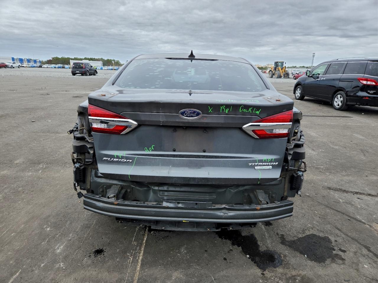 Ford Fusion Titanium Image 7