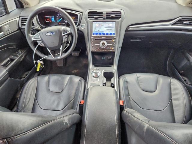 Ford Fusion Titanium Image 5