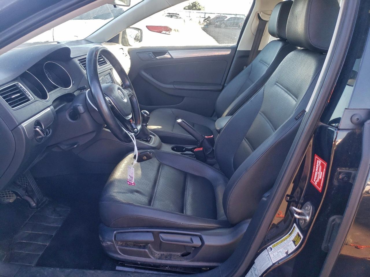 Volkswagen Jetta Se Image 11