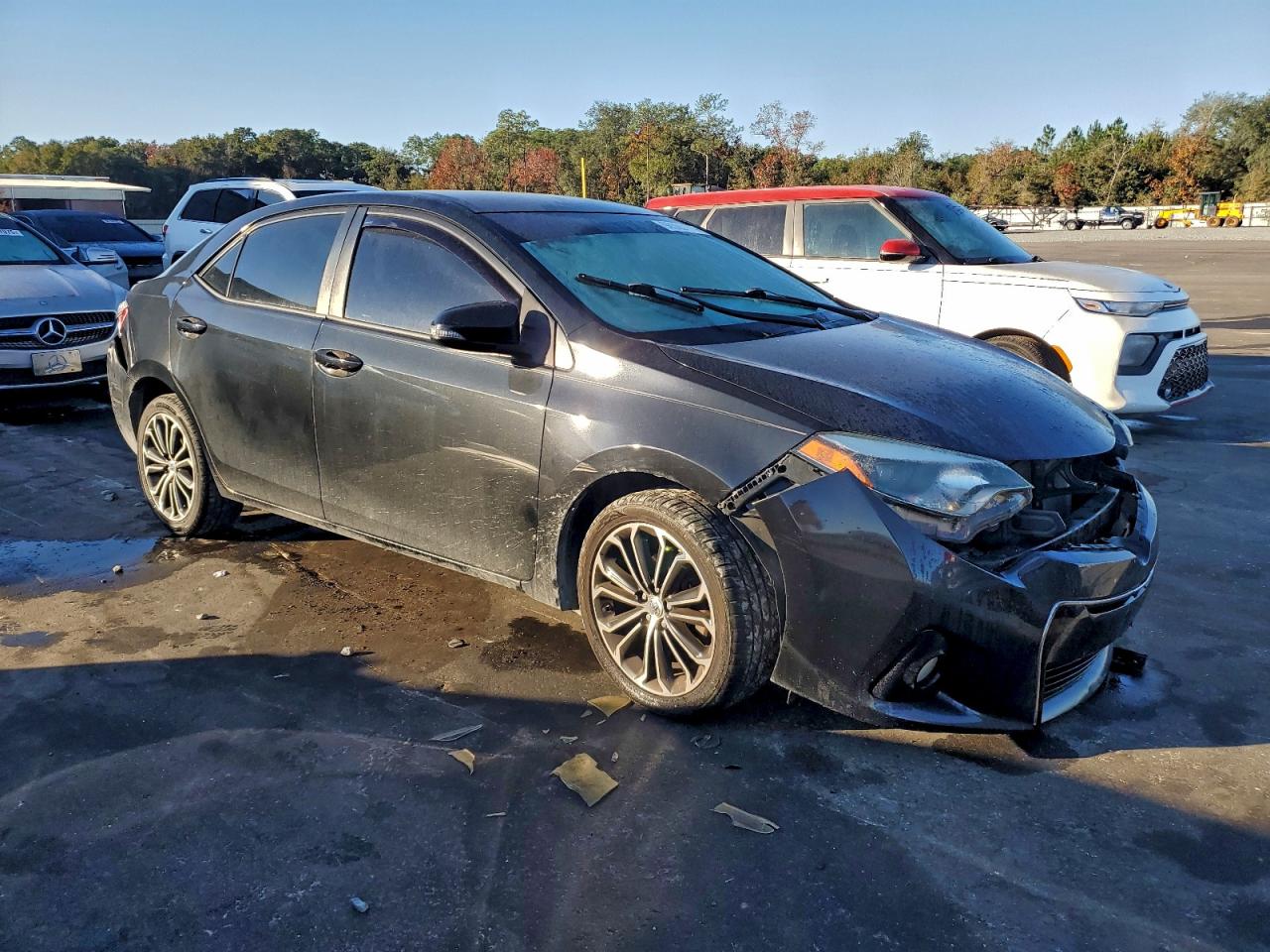 Toyota Corolla L Image 10