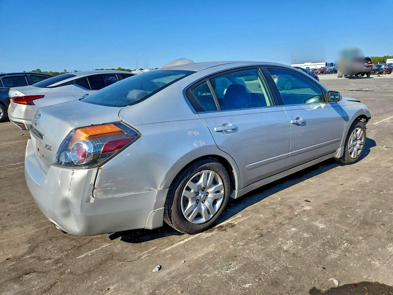 Nissan Altima 2.5 Image 13