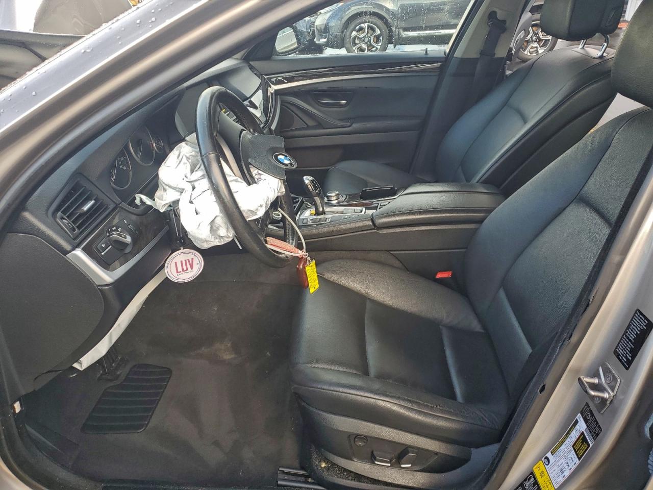 BMW 5 Series Xi Image 7