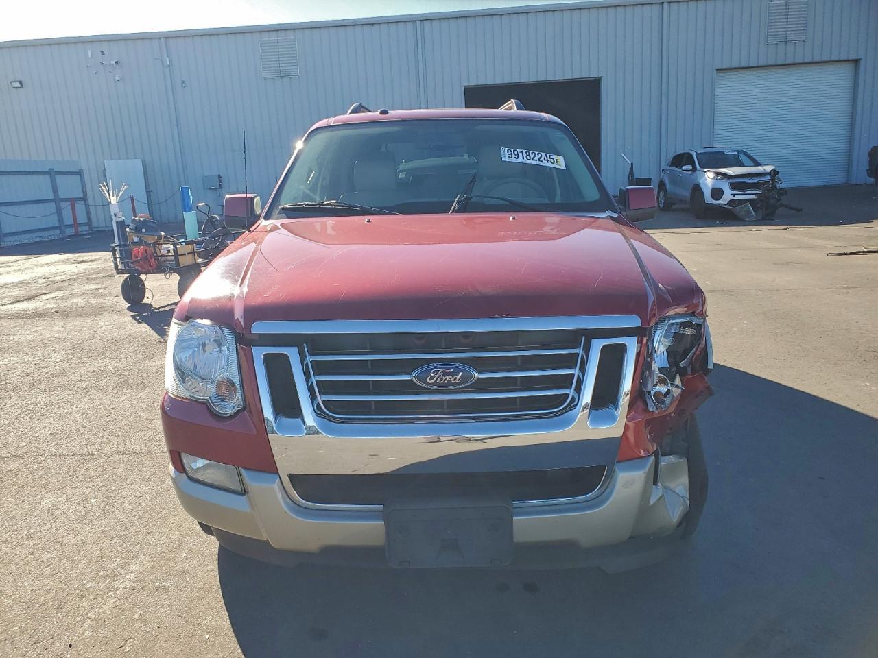 Ford Explorer Eddie Bauer Image 4