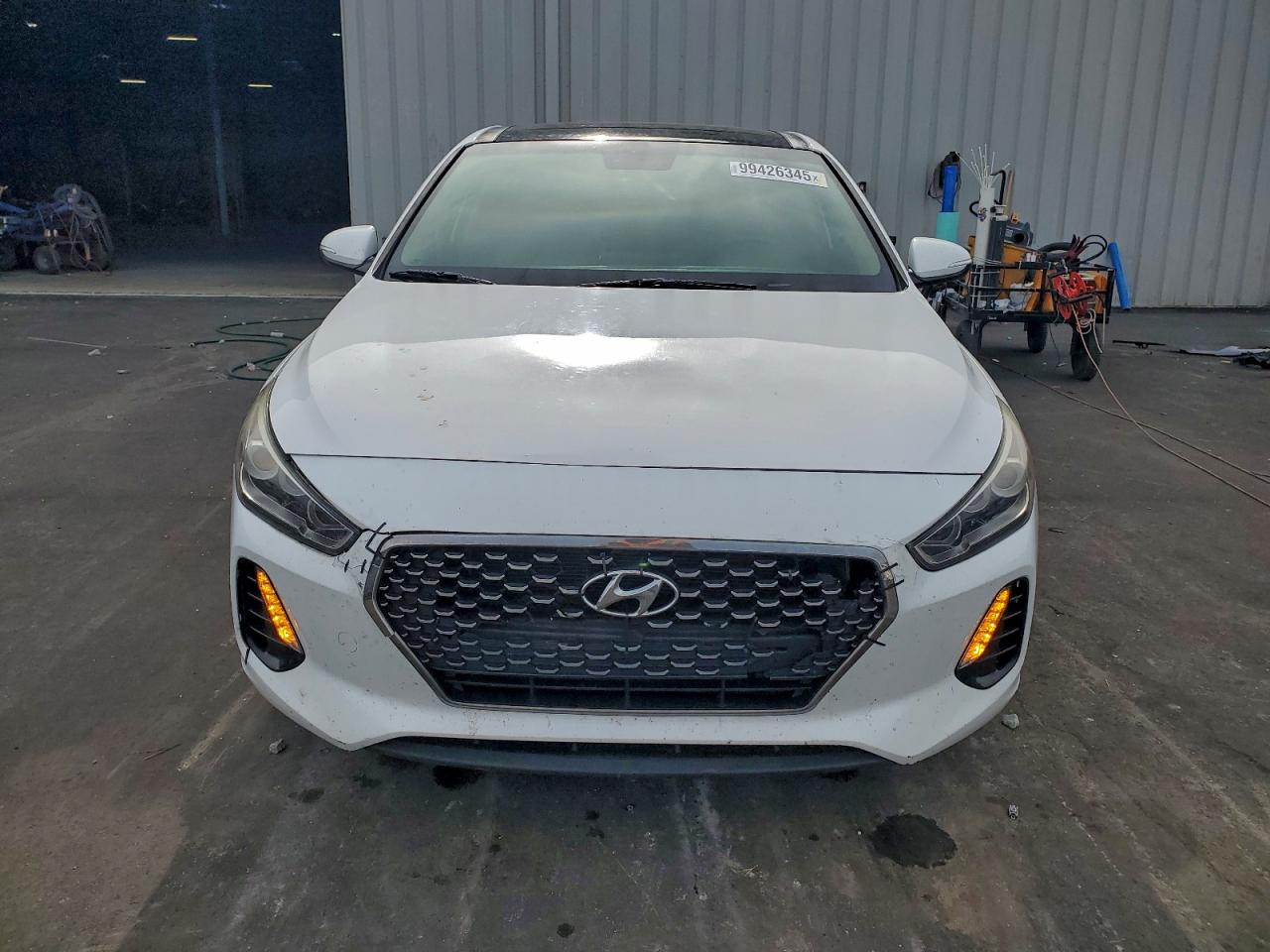 Hyundai ELANTRA Image 5