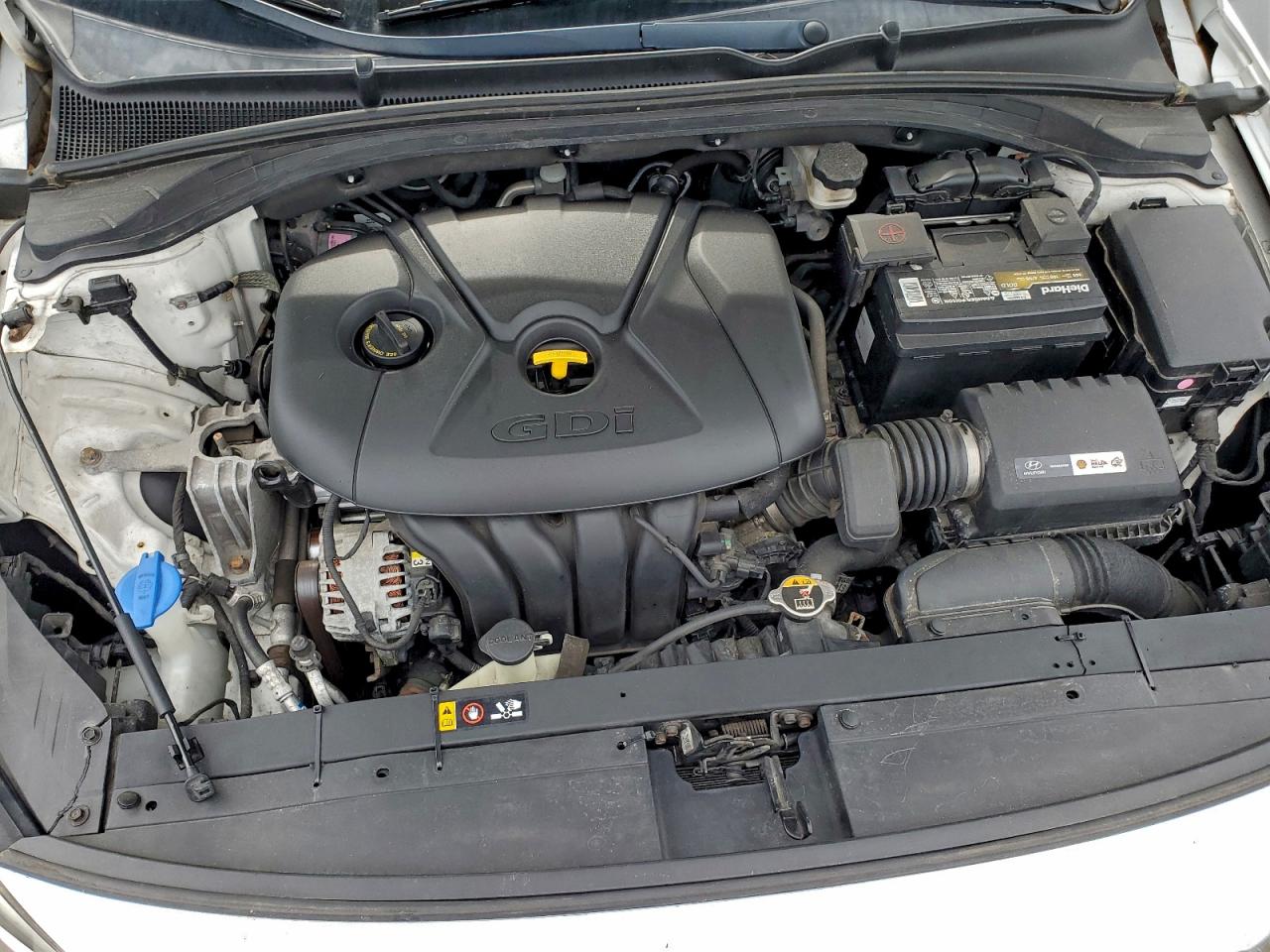 Hyundai ELANTRA Image 13