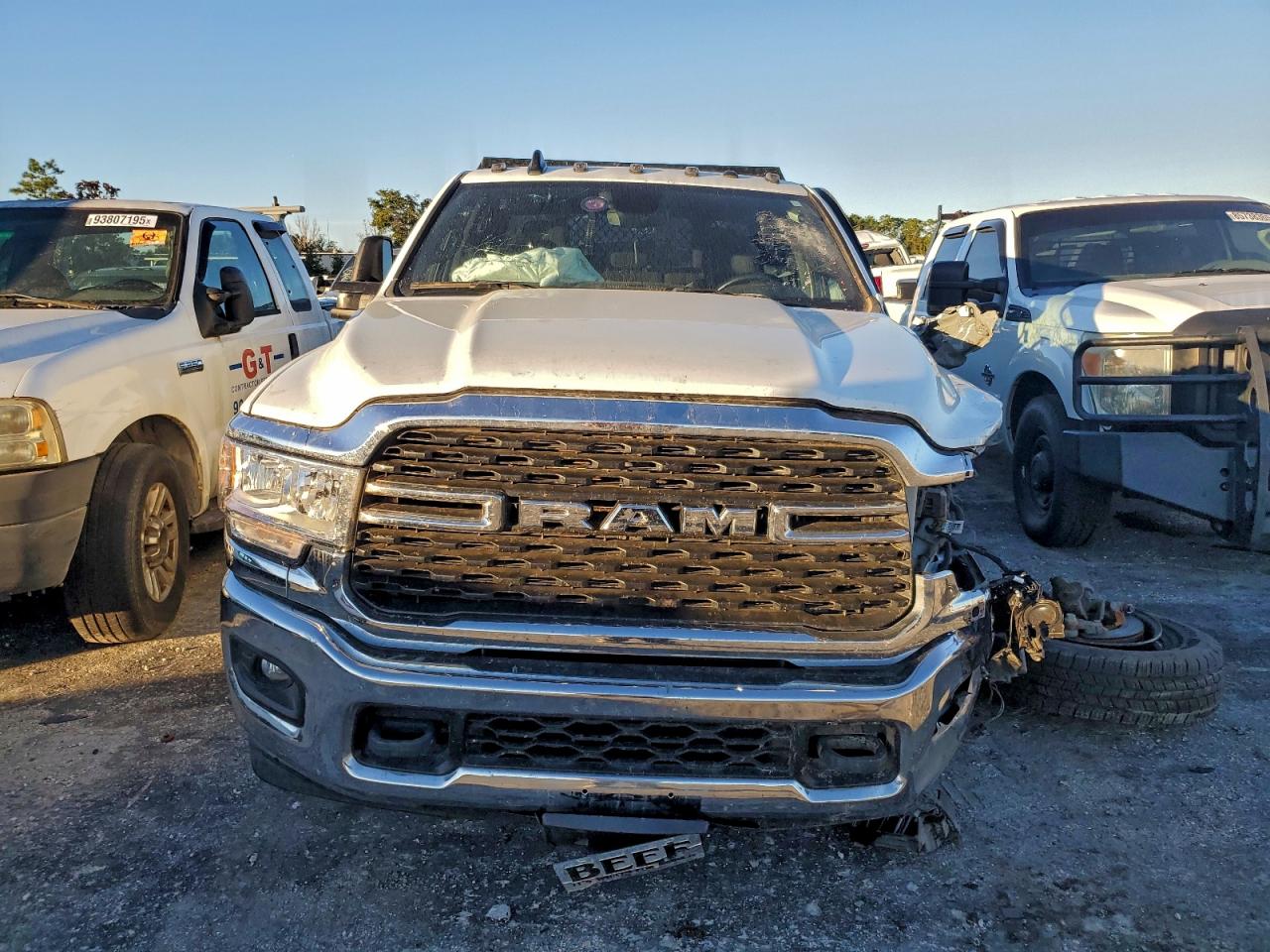 Ram 3500 Big Horn Image 3