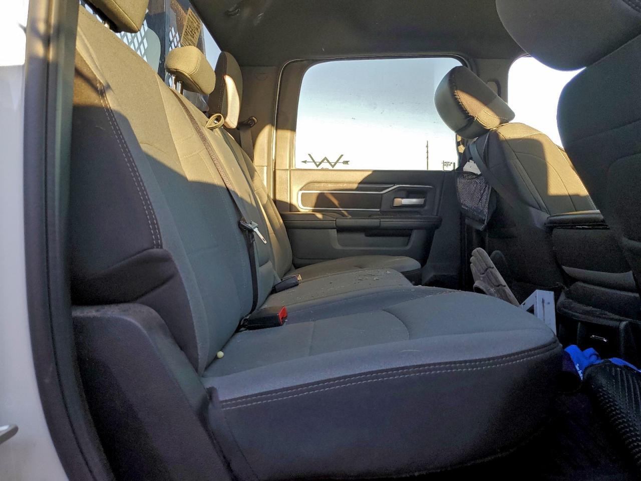 Ram 3500 Big Horn Image 4