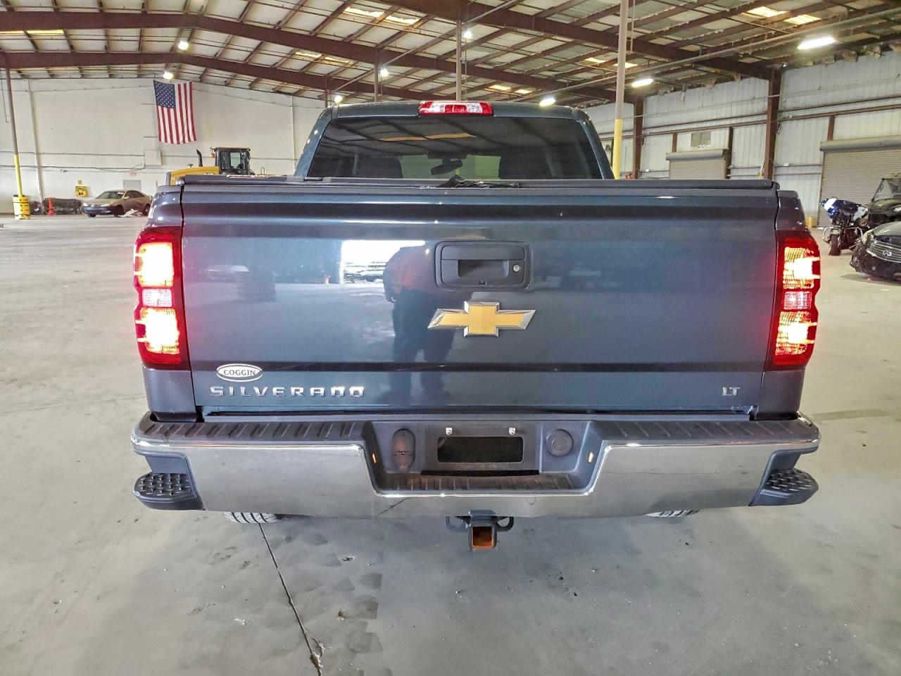 Chevrolet Silverado C1500 Lt Image 2