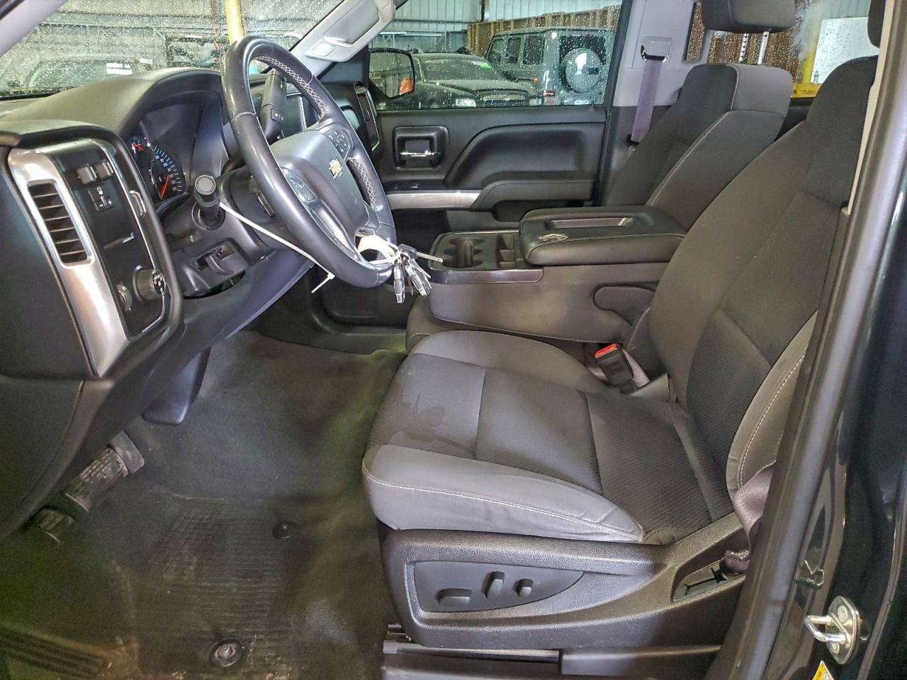 Chevrolet Silverado C1500 Lt Image 7