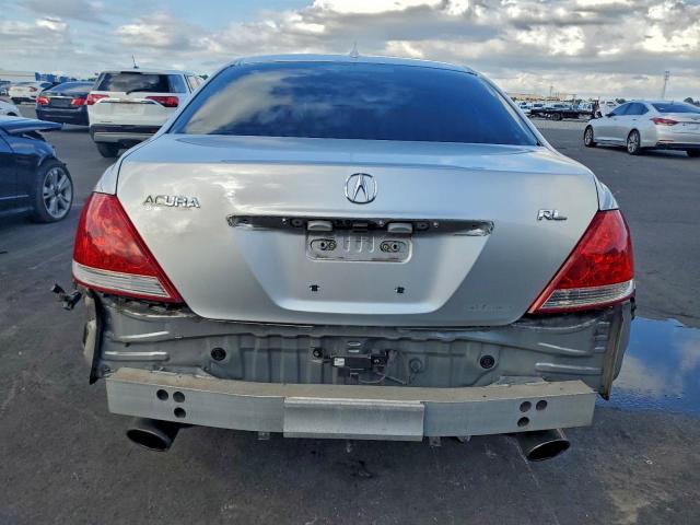 Acura RL Image 12