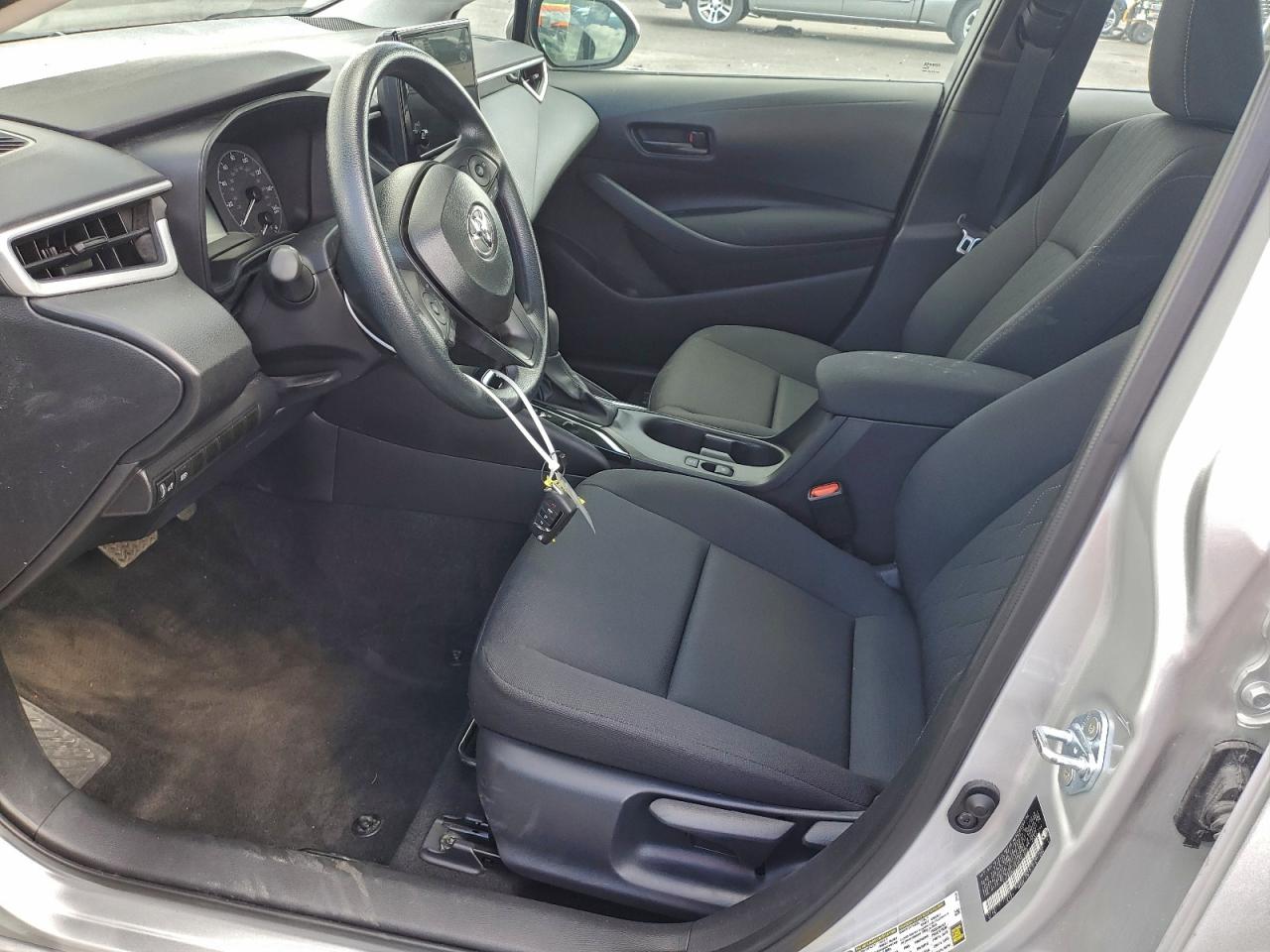 Toyota Corolla Le Image 5