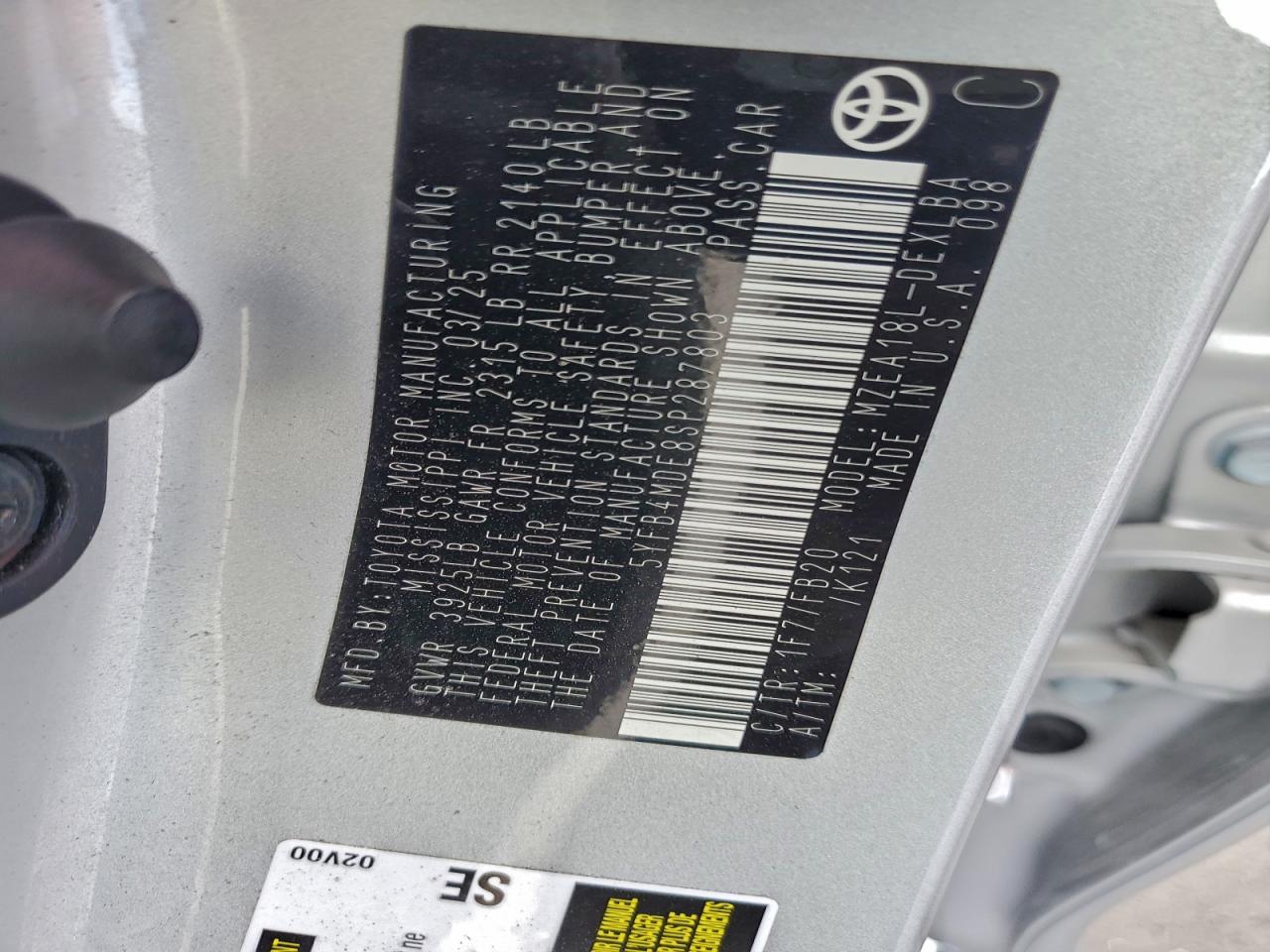 Toyota Corolla Le Image 10