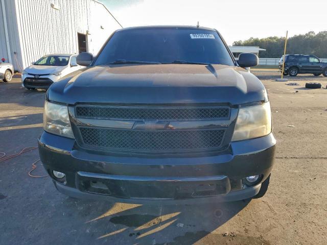 Chevrolet Tahoe C1500 Ltz Image 6