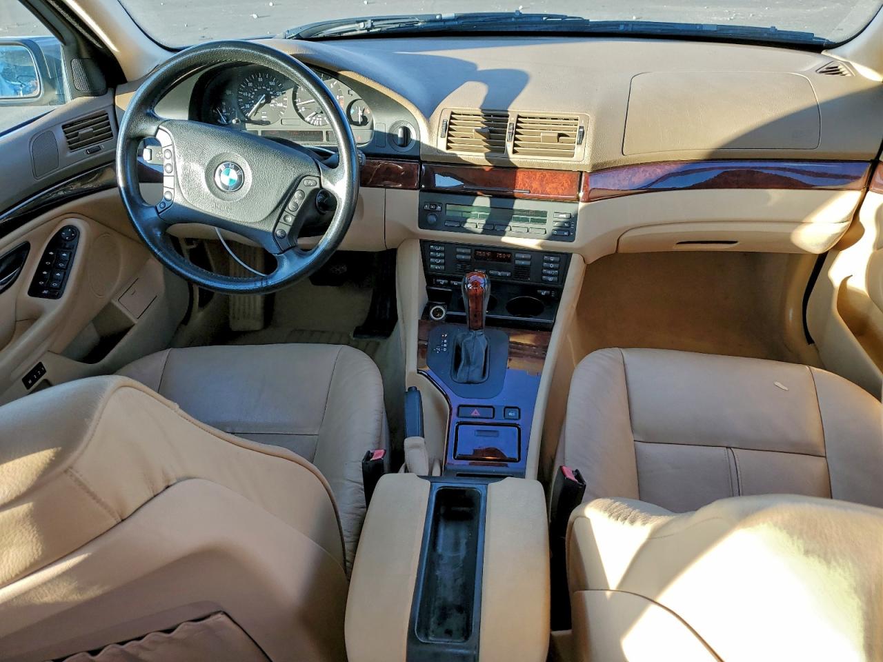 BMW 5 Series I Automatic Image 8