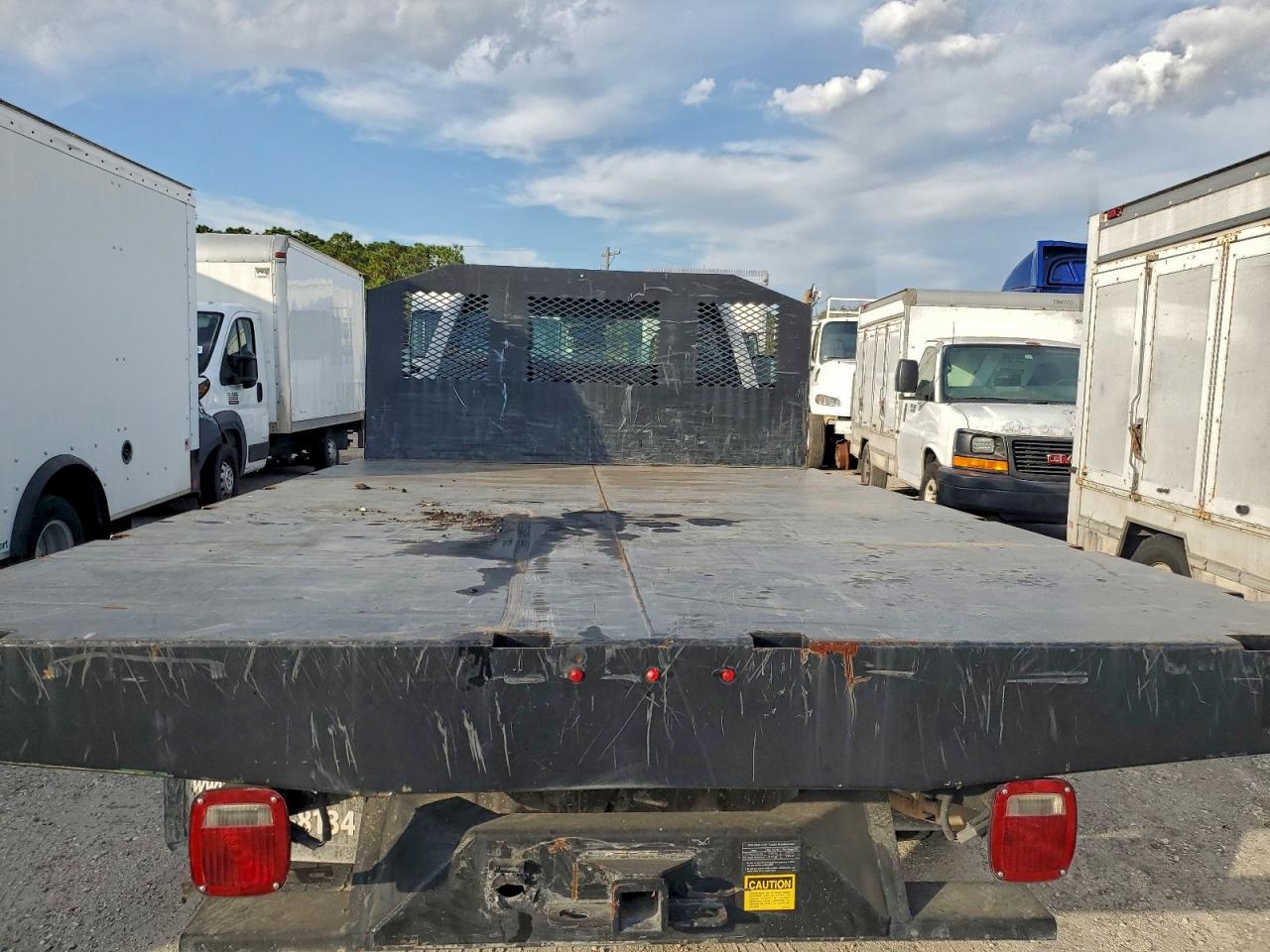 Ford F-450 Super Duty Image 10