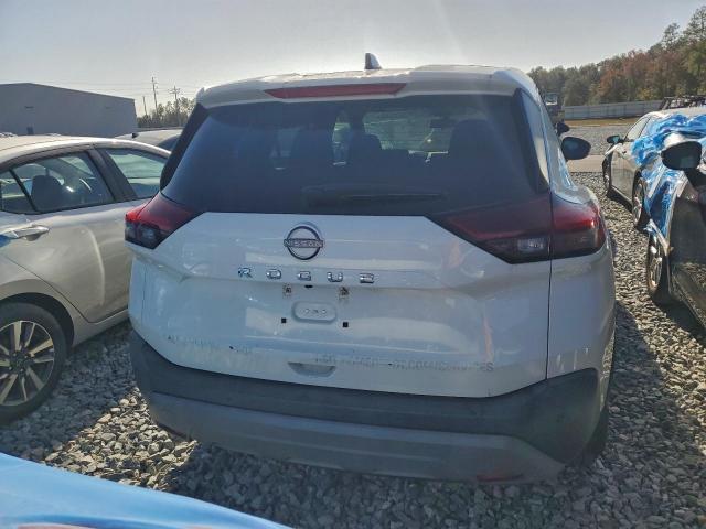 Nissan Rogue S Image 3