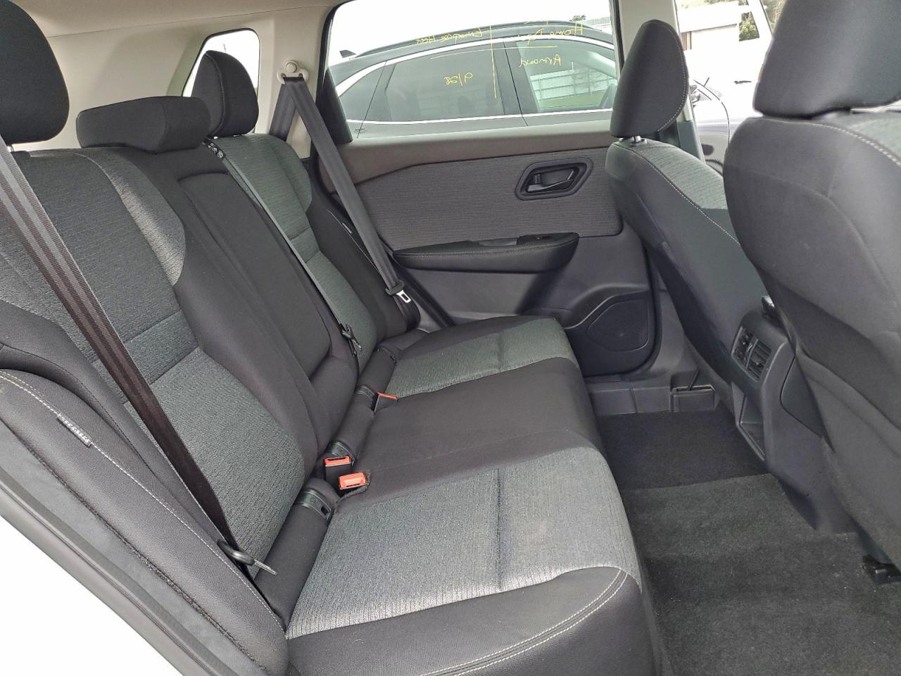 Nissan Rogue S Image 12