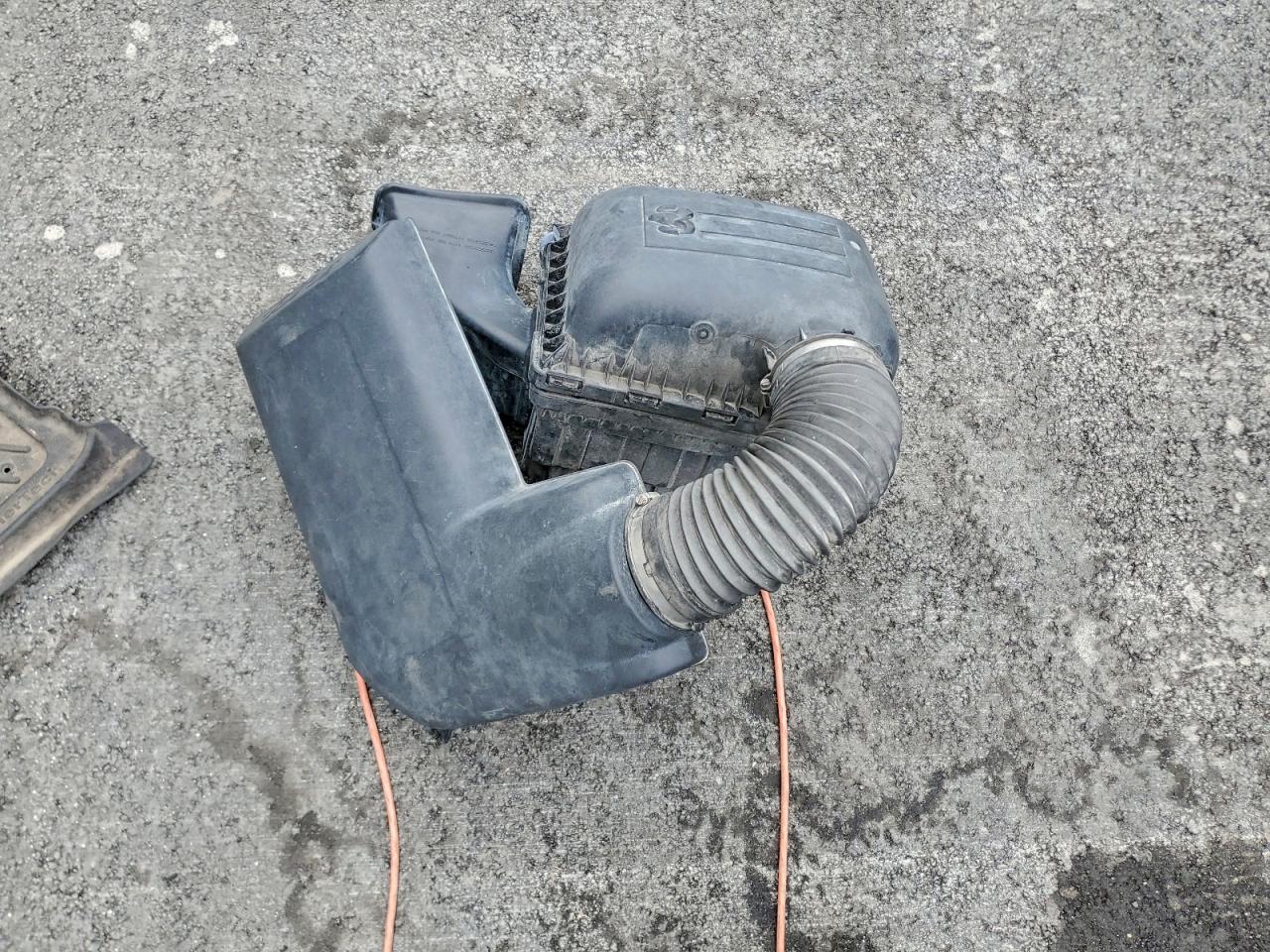 Nissan Rogue S Image 4