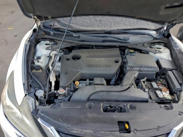 Nissan Altima 2.5 Image 6