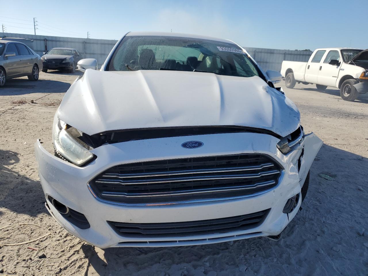 Ford Fusion Se Image 5