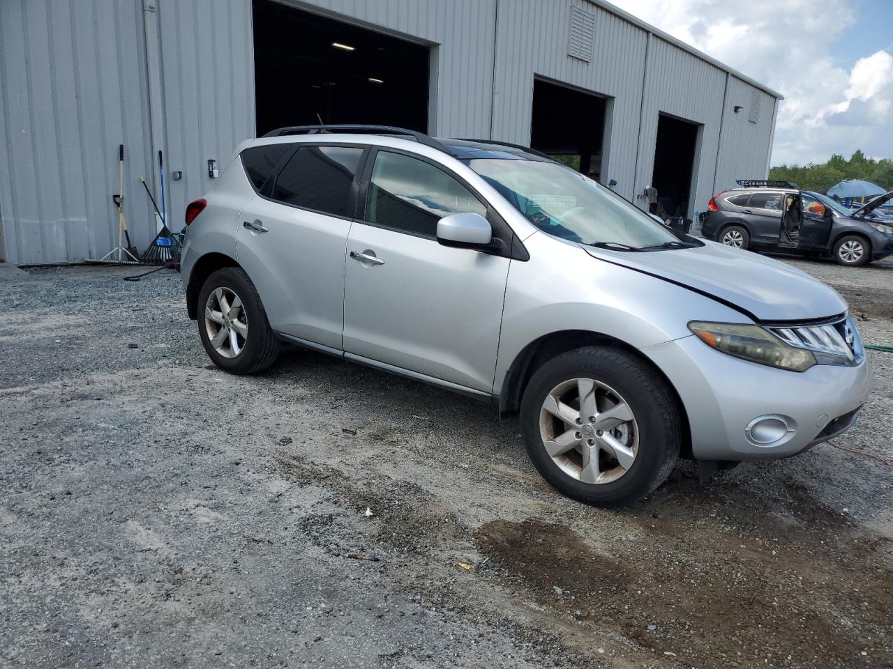 Nissan Murano S Image 2