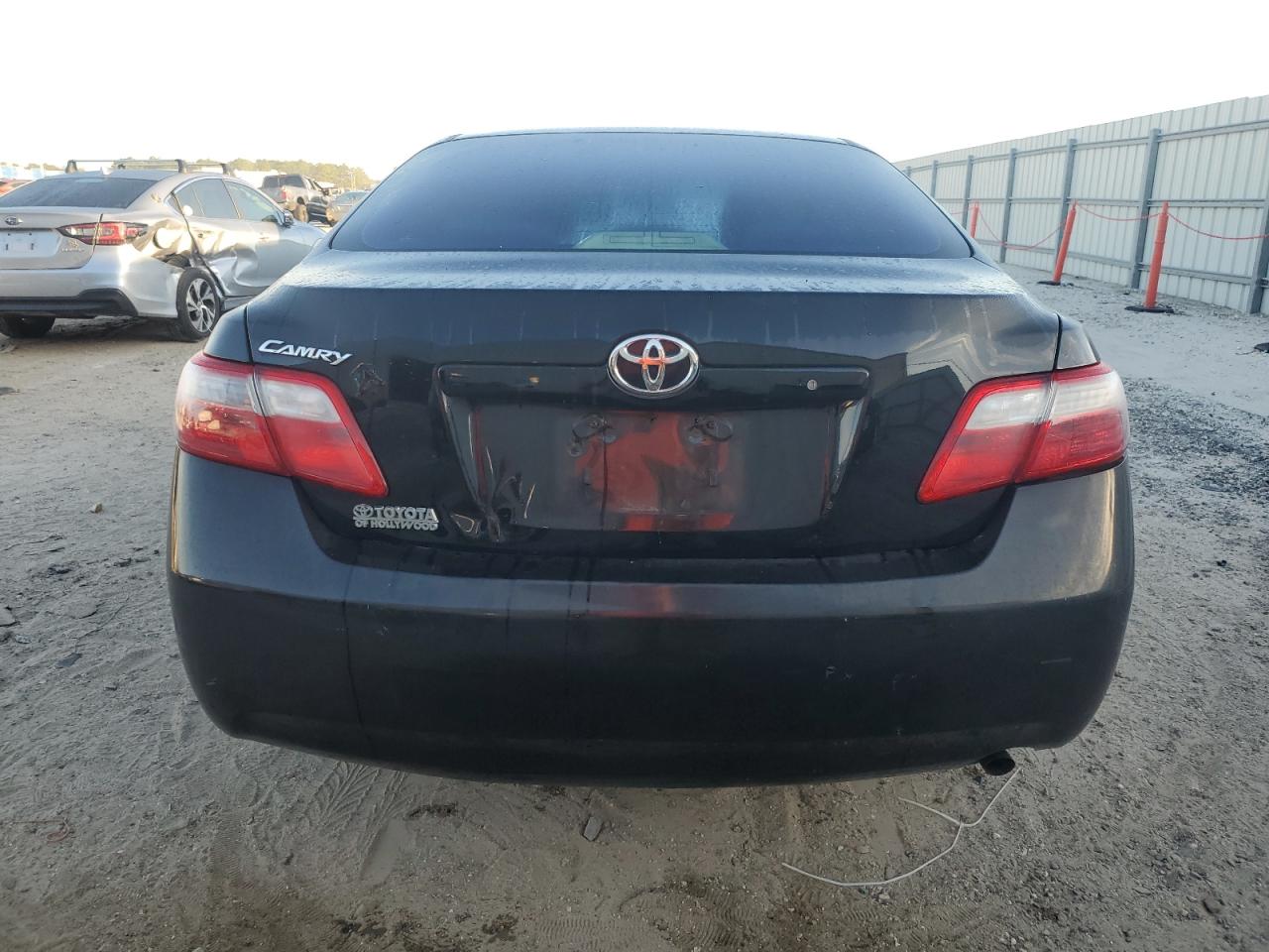 Toyota Camry Base Image 5