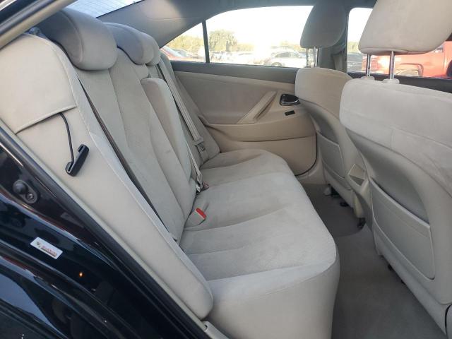 Toyota Camry Base Image 9