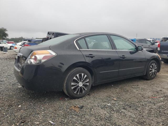 Nissan Altima Base Image 12