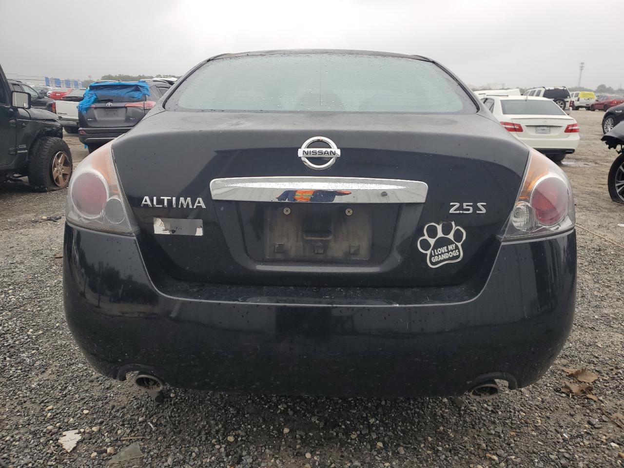 Nissan Altima Base Image 4