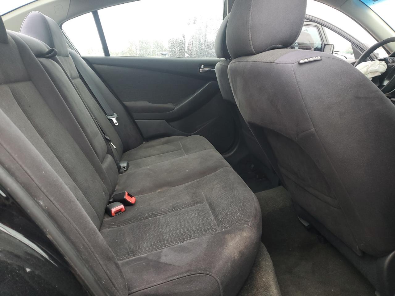 Nissan Altima Base Image 5