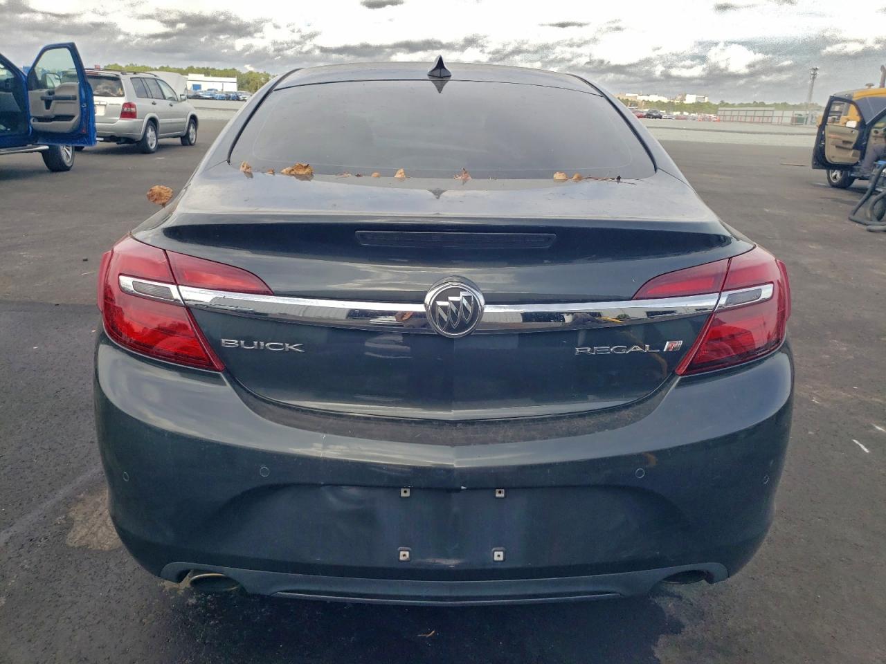 Buick Regal Premium Image 6