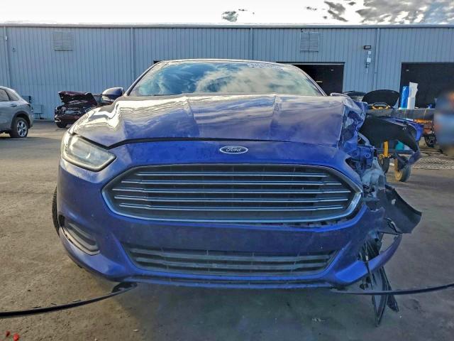 Ford Fusion Se Image 9