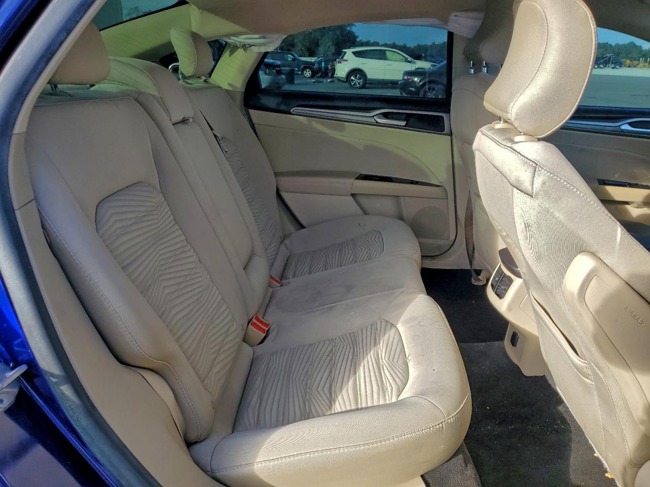 Ford Fusion Se Image 7