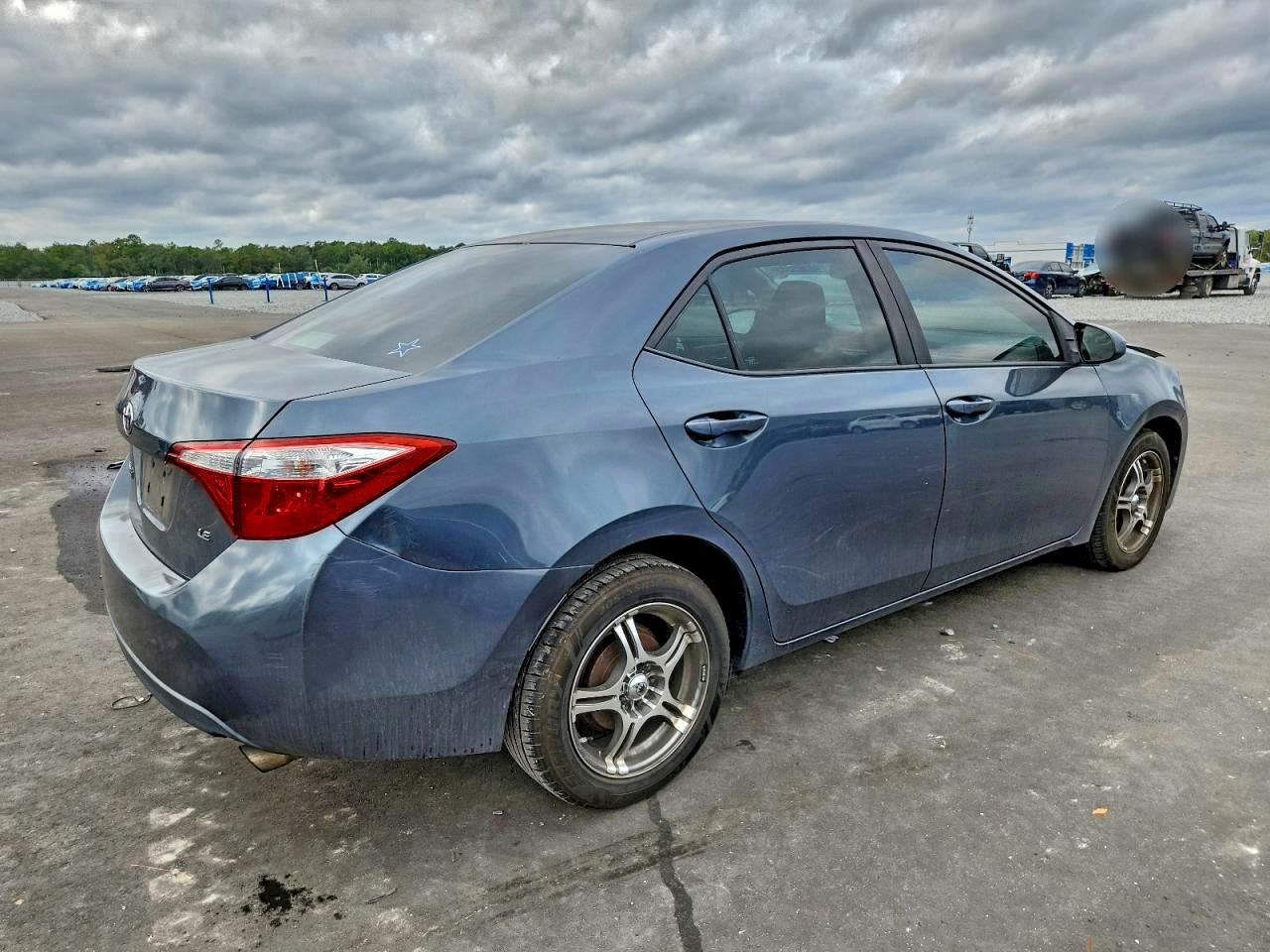 Toyota Corolla L Image 4