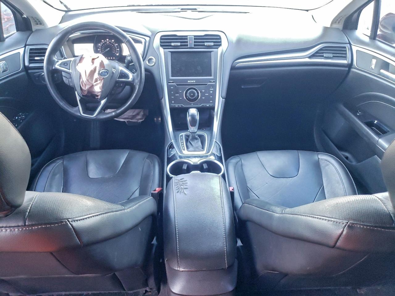 Ford Fusion Titanium Image 9