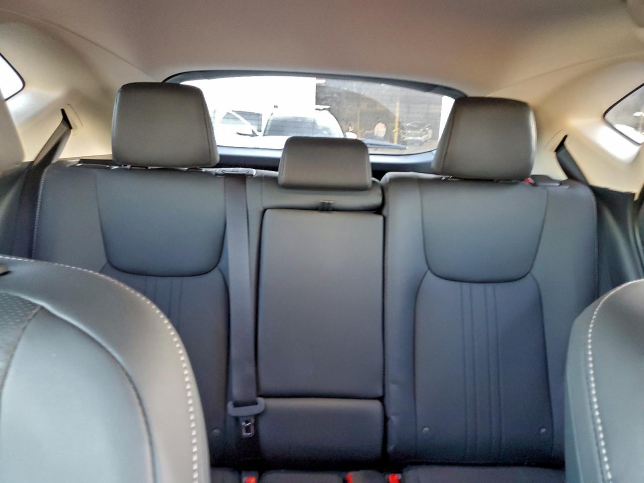 Lexus NX 350 Base Image 6