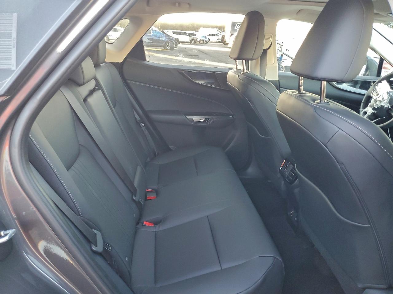 Lexus NX 350 Base Image 9