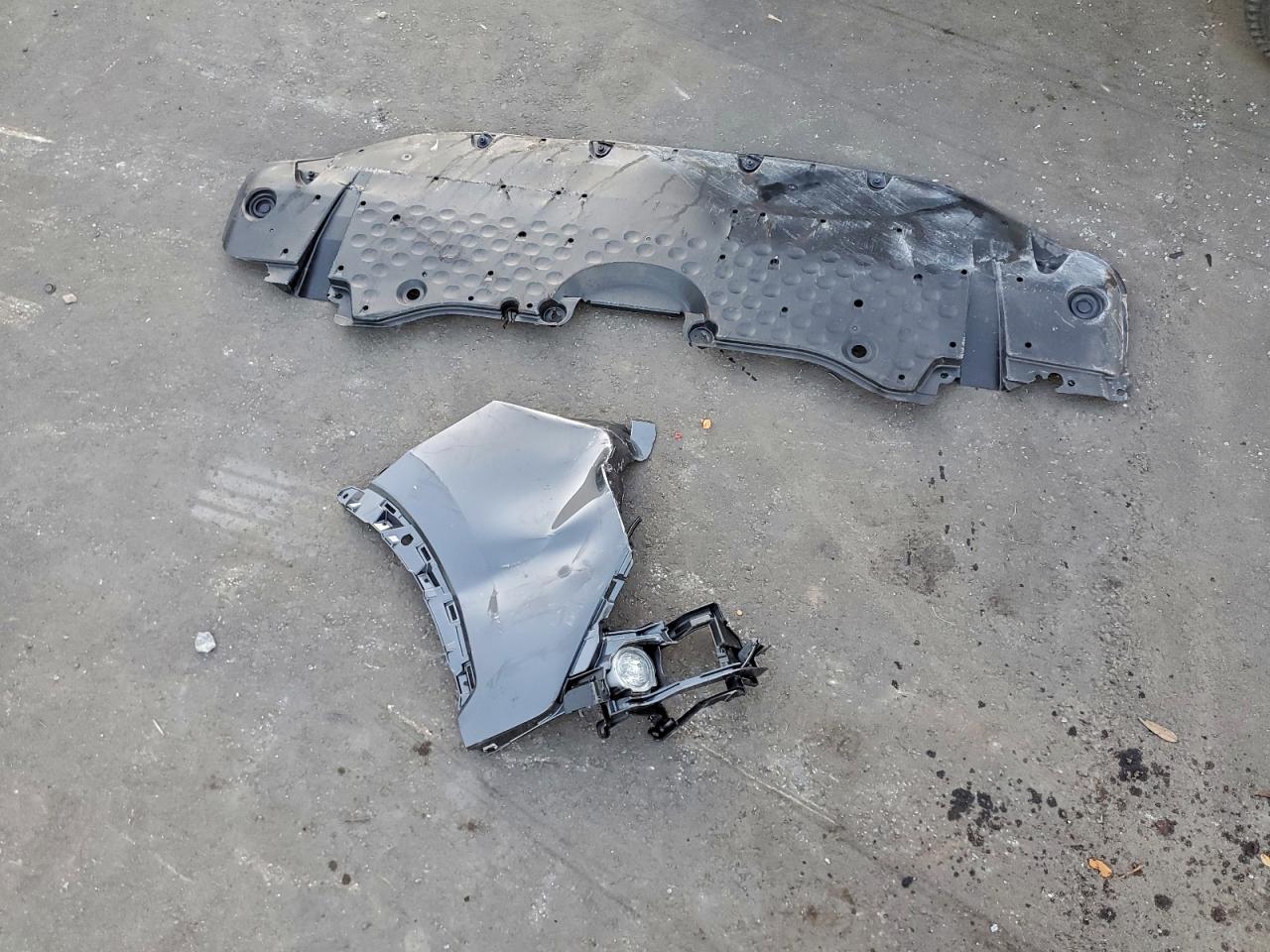 Lexus NX 350 Base Image 14