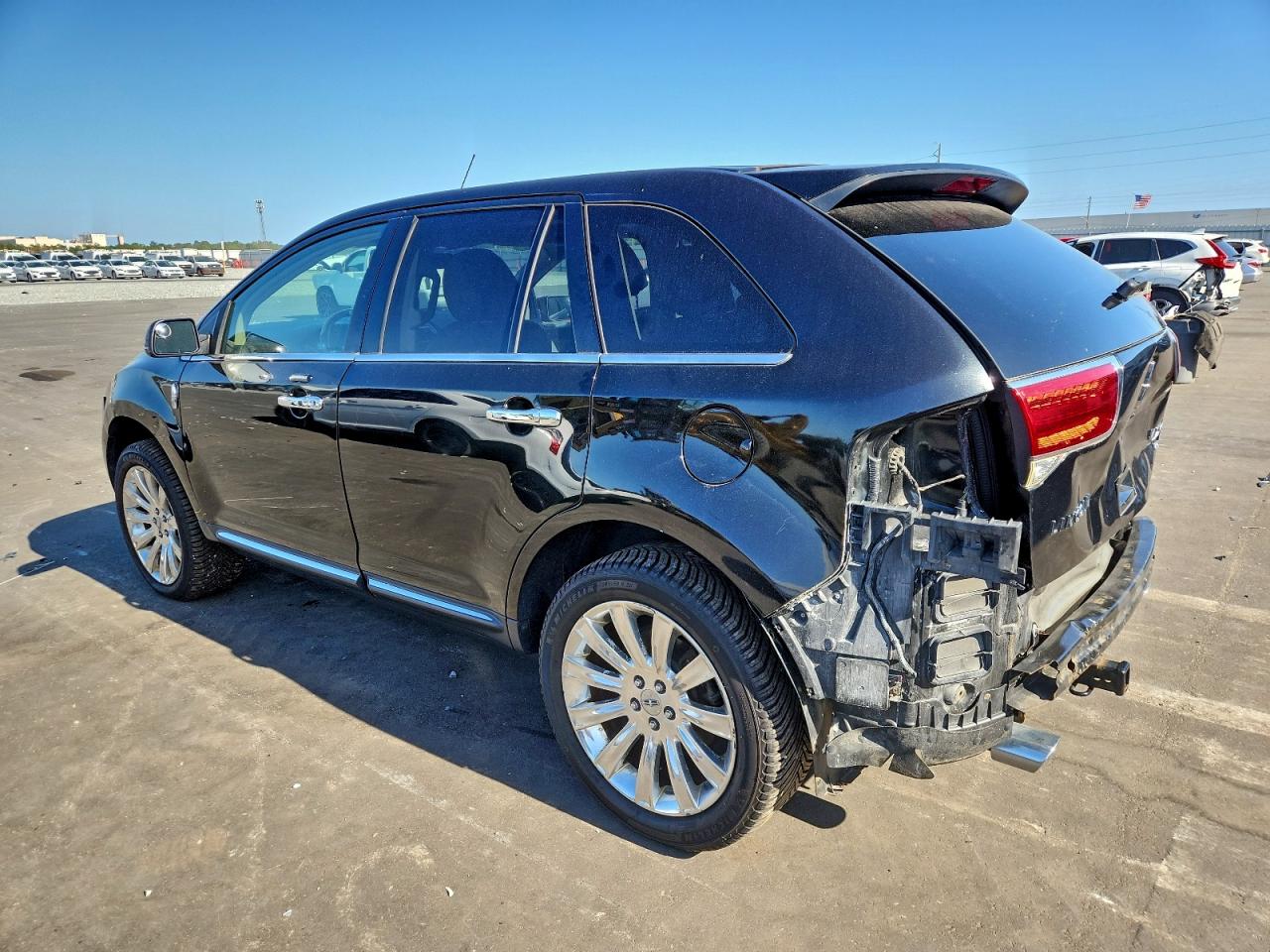 Lincoln MKX Image 2