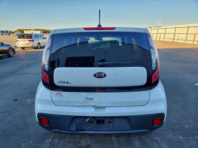 Kia Soul Image 2