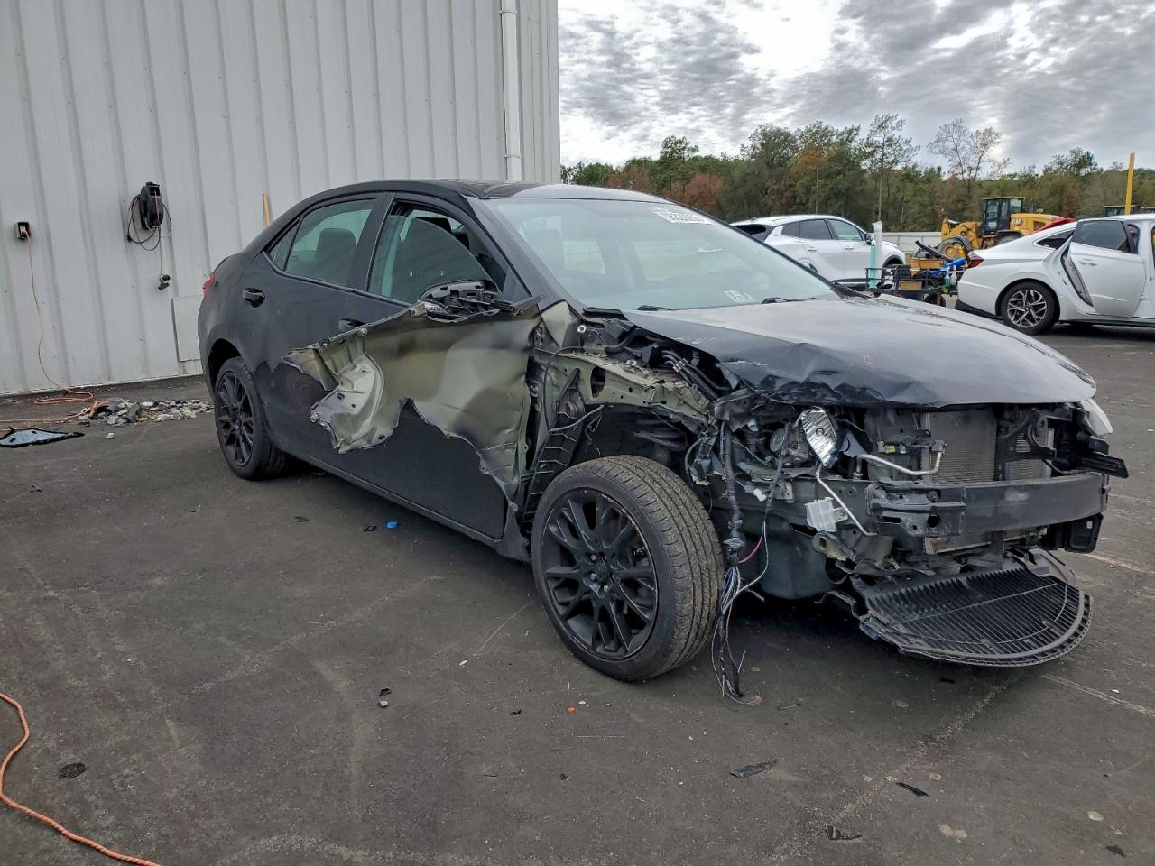 Toyota Corolla L Image 4