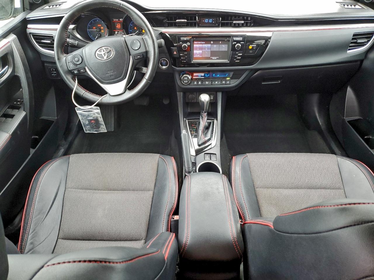 Toyota Corolla L Image 5