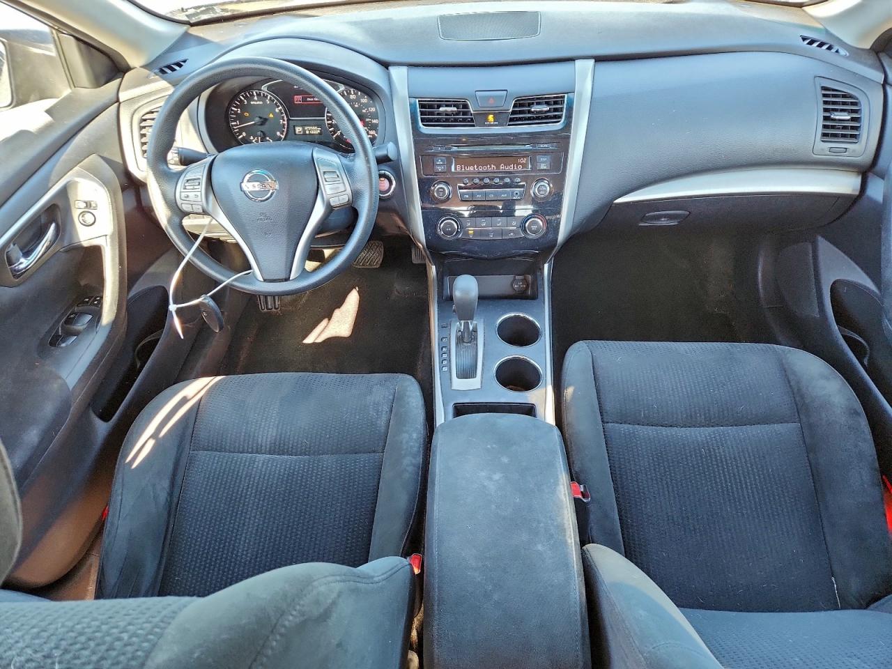 Nissan Altima 2.5 Image 9