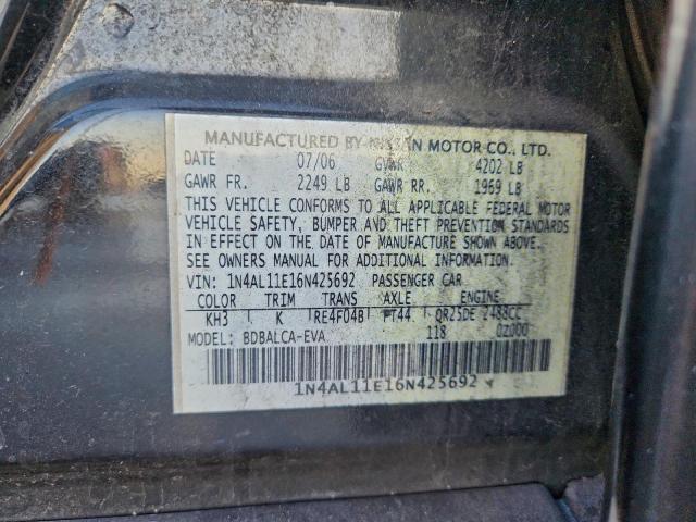 Nissan Altima S Image 6