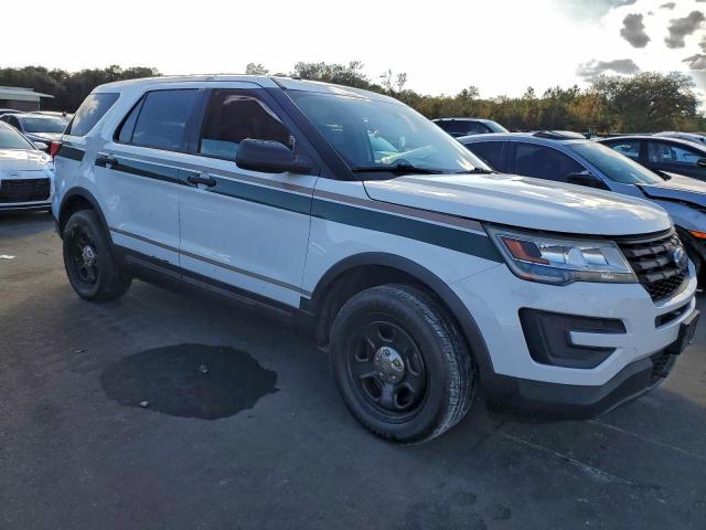 Ford Explorer Police Interceptor Image 6