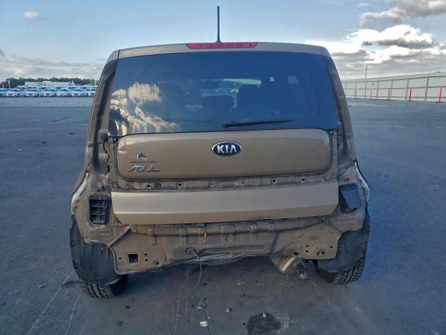 Kia Soul Image 2