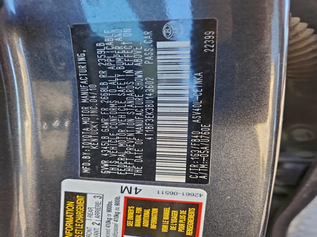 Toyota Camry Base Image 9