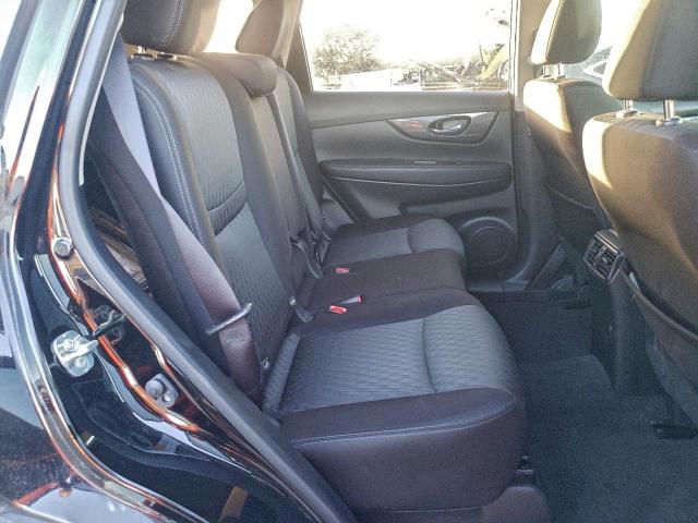 Nissan Rogue S Image 9