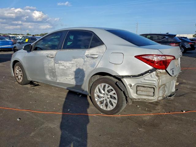 Toyota Corolla L Image 3