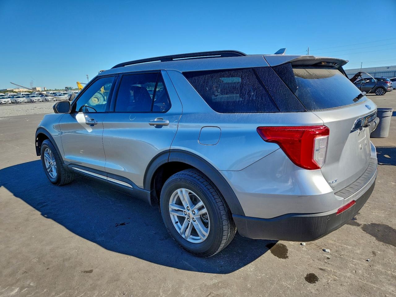 Ford Explorer Xlt Image 4